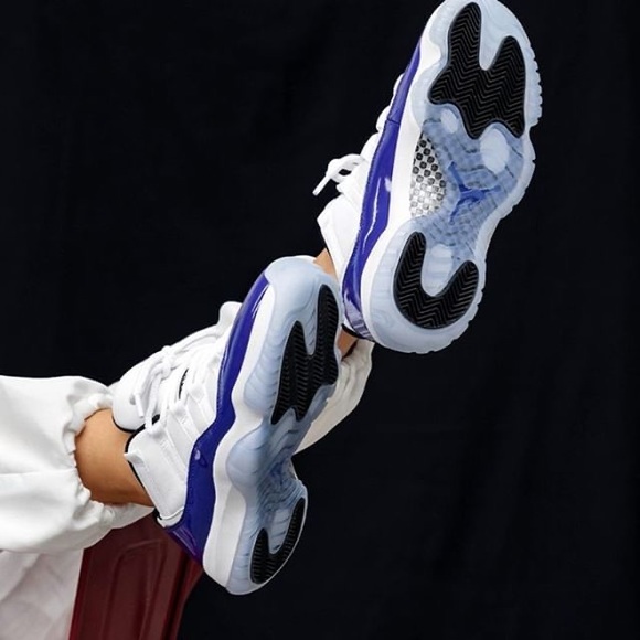 💎SOLD(WMNS) Air Jordan Retro XI Concord SNKRS - Picture 8 of 16